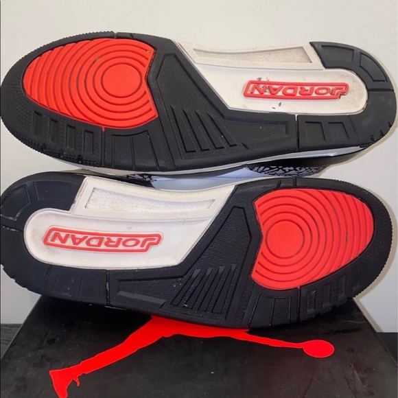 Jordan 3 Infrared‘s Size 9 - Picture 4 of 6